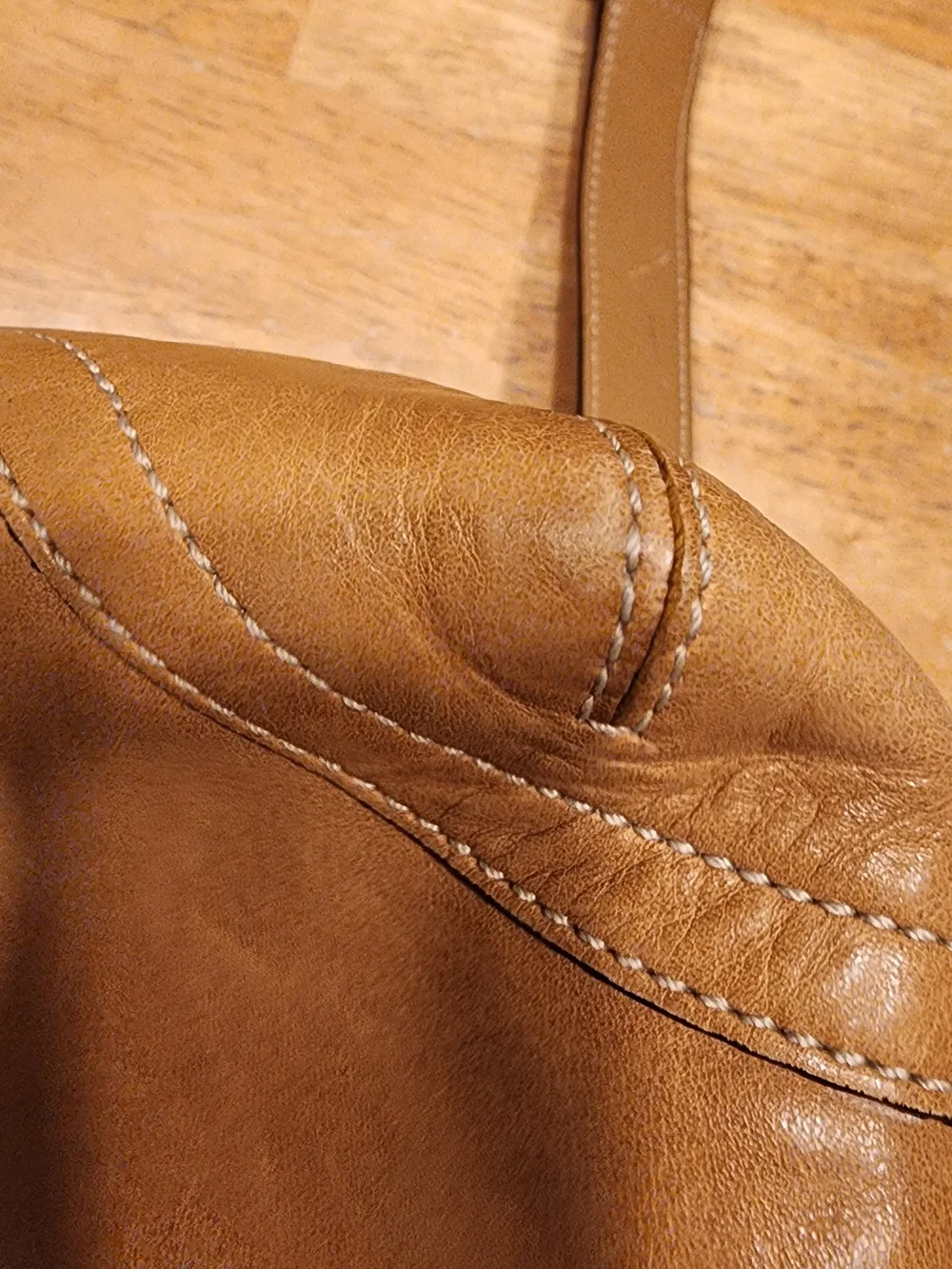 vintage 2004 Coach Soho shoulder bag in a tan or camel color